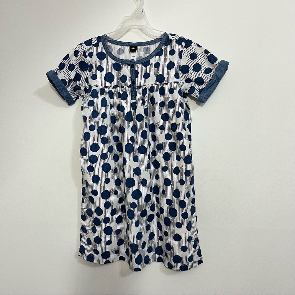 Girl polka dots dress by Tea Collection is in excellent condition. Size 10